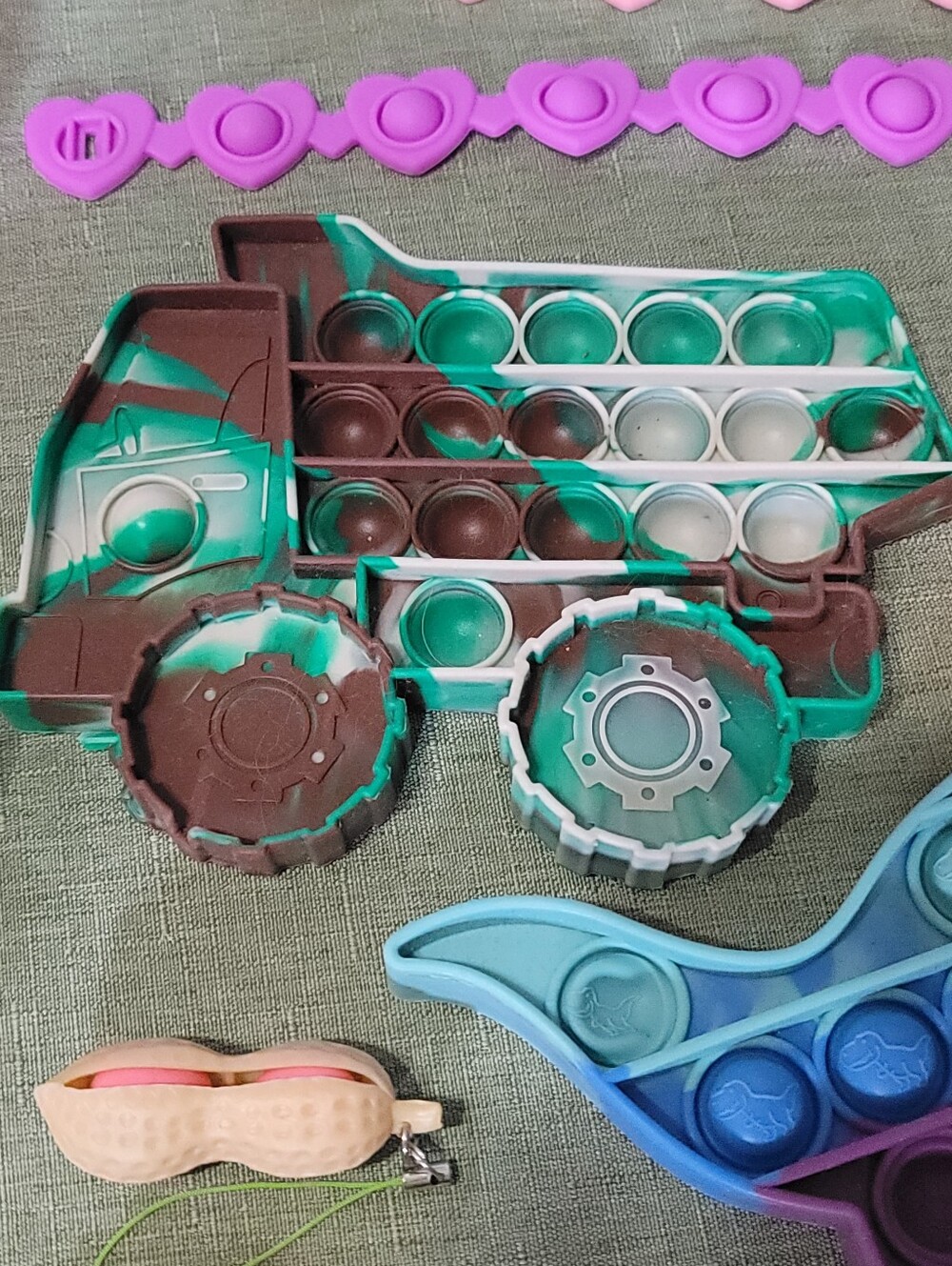 Fidget Toy Bundle - Picture 4 of 10